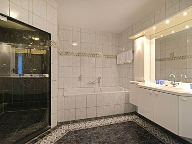 Fletcher-Hotel-Restaurant-Elzenduin-badkamer
